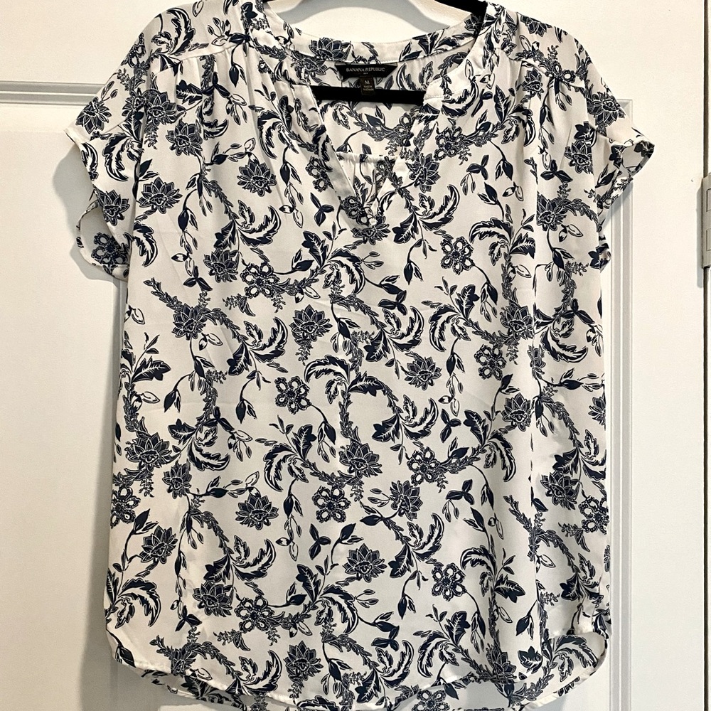Banana Republic Blue & White Floral Blouse